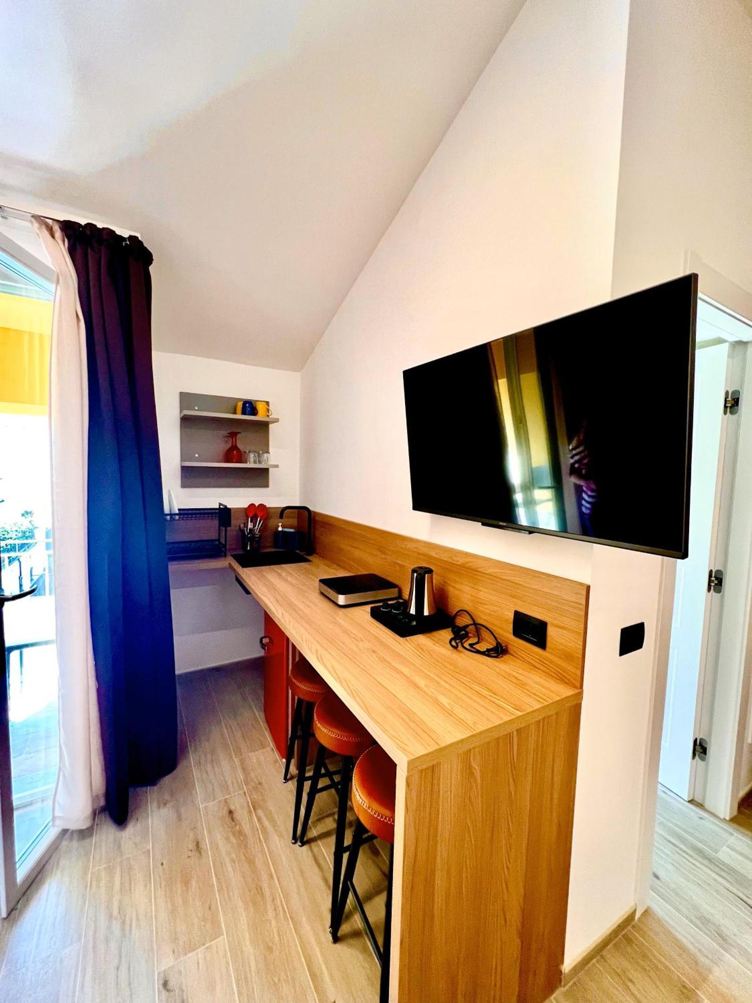 Cinque Terre Hub Suite Art 斯培西亚 外观 照片